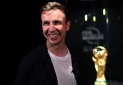 Soccer-Goetze recalls Messi photo regret as World Cup trophy brings 2014 rushing back