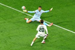 Soccer-Mexico stay perfect and bounce Czechs out of World Cup with 3-0 win