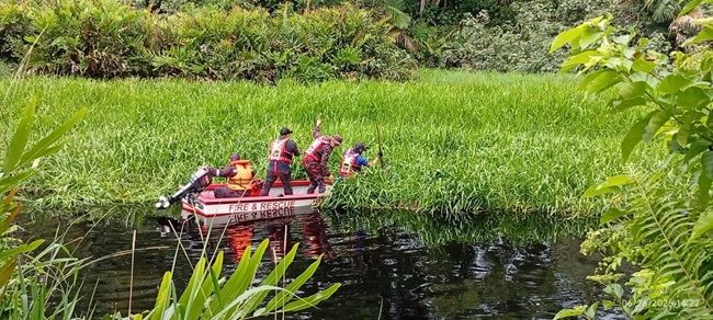 Fire and Rescue personnel during search operations. - Photo: FRD
