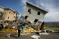 World sends rescuers, aid as Venezuela reels from quakes