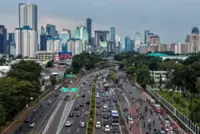 Indonesia to cut spending further on free-meals scheme: Minister
