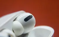 Your AirPods stop playing when outdoors? Check the ear detection