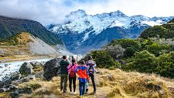 More Chinese tourists headed to New Zealand under visa-waiver trial