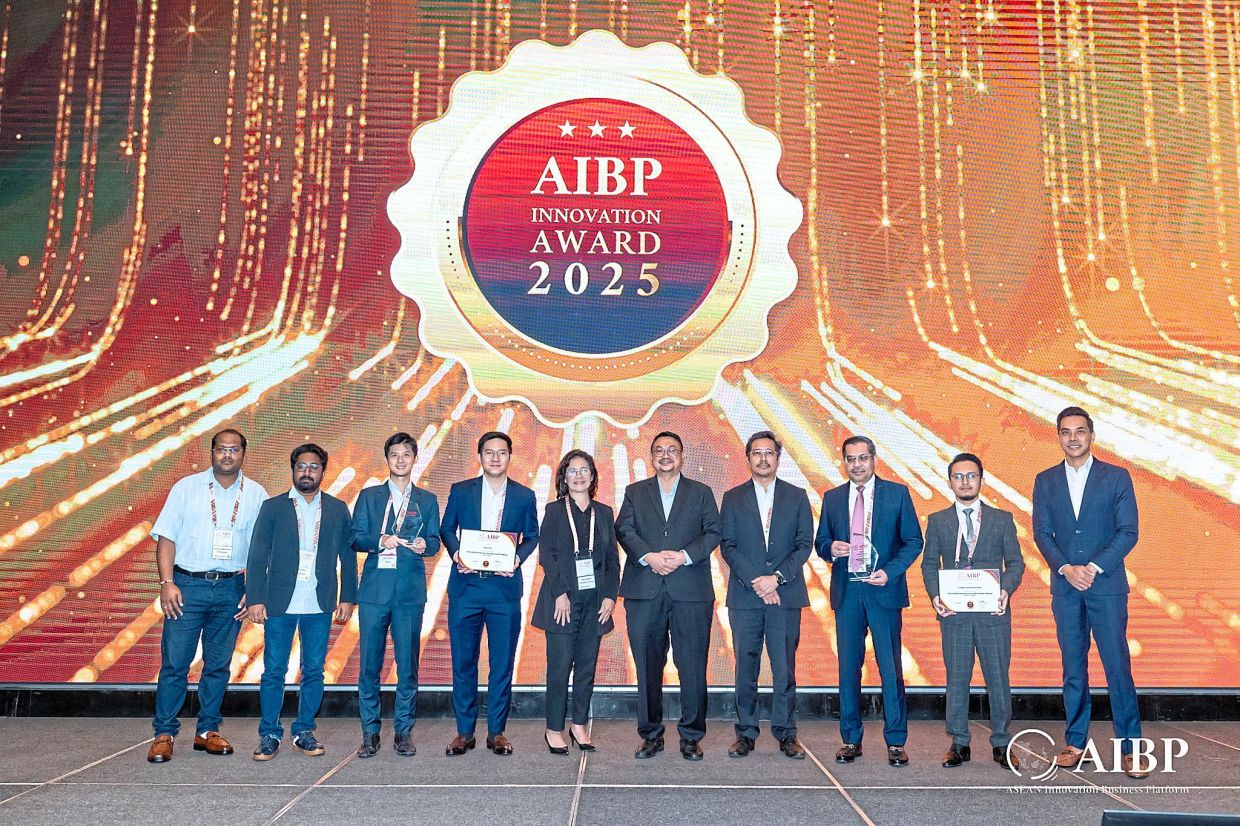 Maybank Bank Feed received recognition at the Asean Business Platform Enterprise Innovation Awards (AIBP) in 2025.