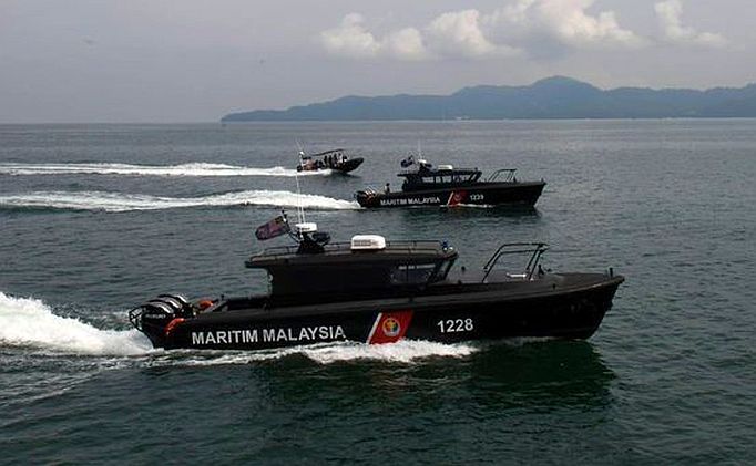 Marine police seize liqour, white cigarettes worth over RM3mil