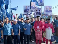 Johor polls: Muhyiddin accompanies Sahruddin in Bukit Kepong
