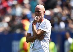 Soccer-France too fast for second-string Norway but decision to rotate was correct, says coach Solbakken