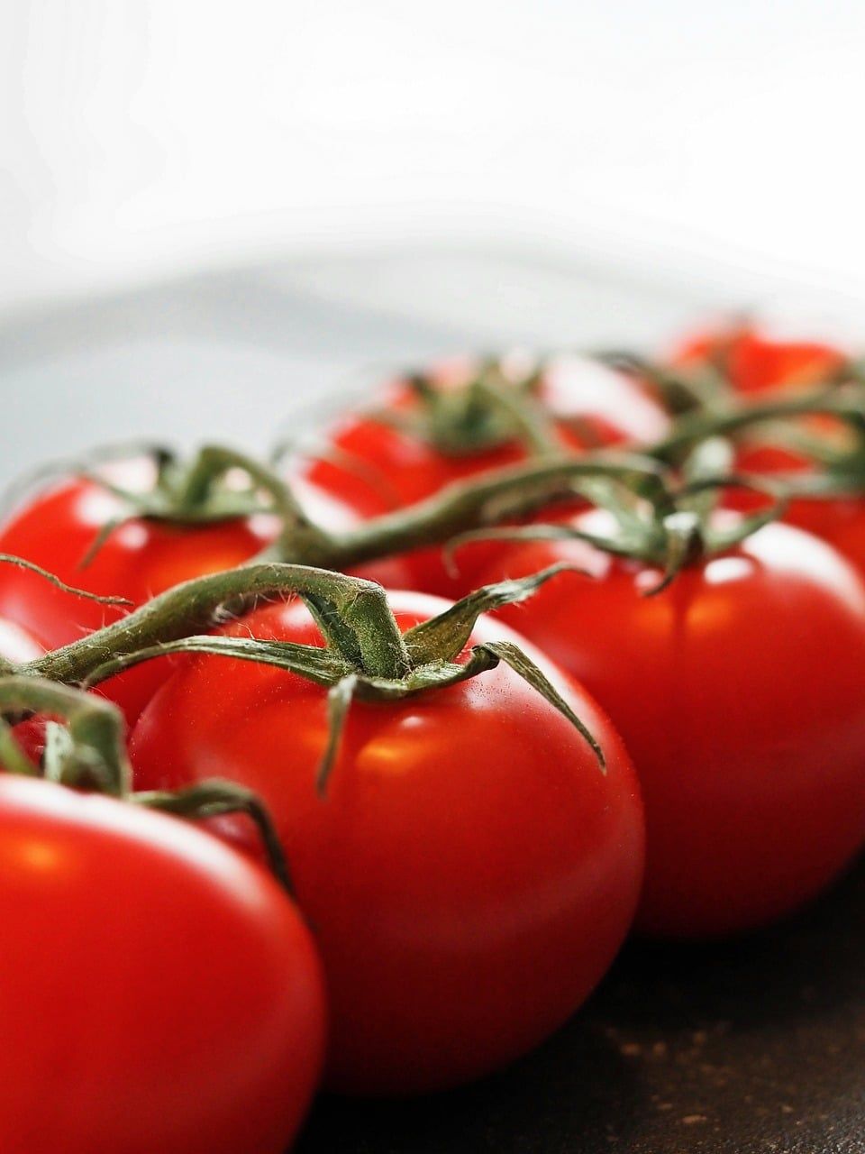 Tomatoes are light and refreshing, and super hydrating. — Pixabay