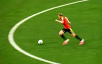 Soccer-De Bruyne hails Vancouver's BC Place after Belgium cruise into World Cup knockout stage
