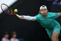 Tennis-Bergs beats Humbert to clinch first ATP title at Eastbourne Open