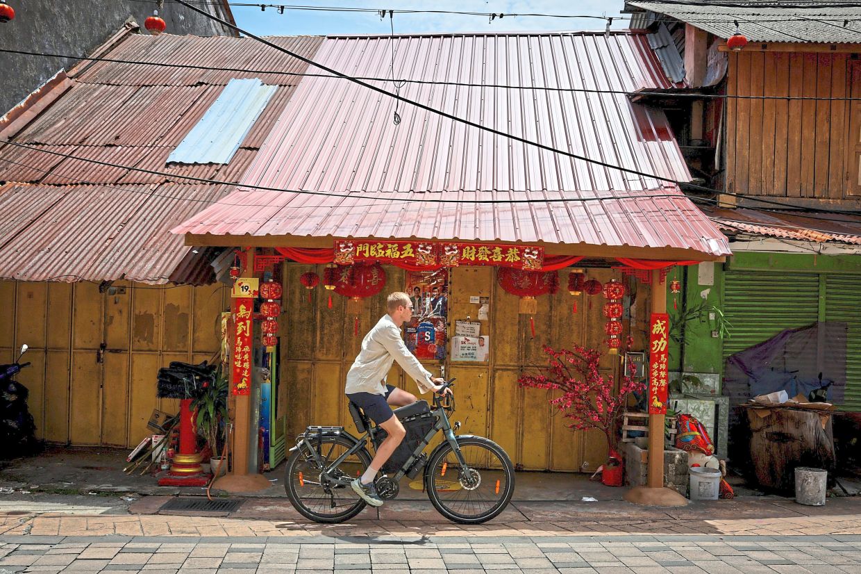 Sustained conservation and promotional efforts could position Kuala Terengganu’s Kampung Cina as an international heritage tourism destination.