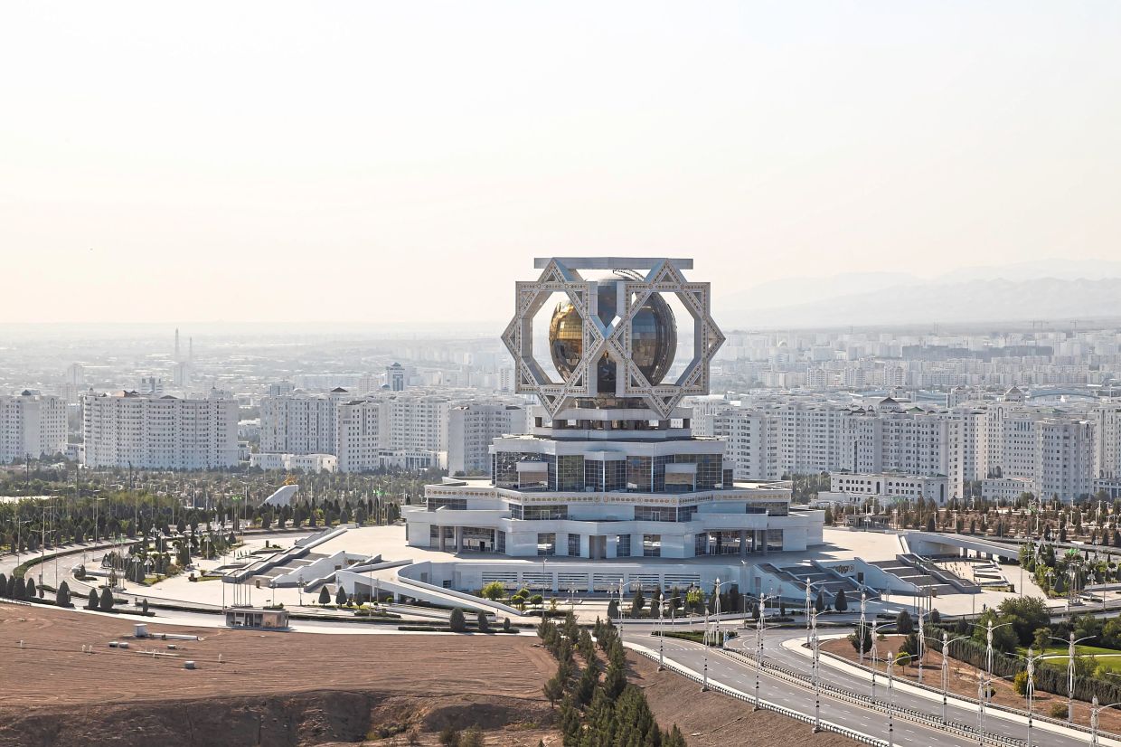 A photo taken in August 2025 of the Wedding Palace in Ashgabat, a wedding registry building with an interesting design. Photos: AFP