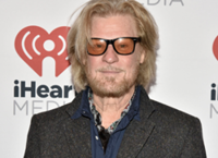 Singer Daryl Hall on the mend from kidney transplant from living donor