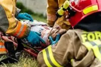 Myanmar man rescued after hanging from Incheon building in for over 20 minutes