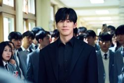 'Teach You A Lesson' star Kim Moo-yul could barely scrape together bus fare before making it as an actor
