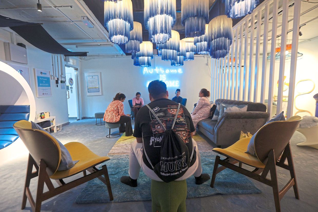 The calm room at Sunway Putra Mall provides a safe space for Autsome members, while allowing families to enjoy their day out.
