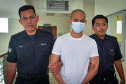 Man gets 32 years' jail, 12 lashes for murdering girlfriend