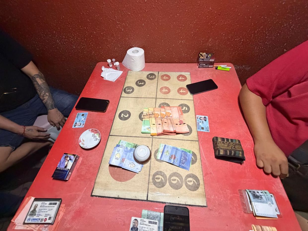 KL cops bust gambling operation at Selayang market