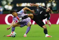 Soccer-Jimenez and Lira return for Mexico against Ecuador