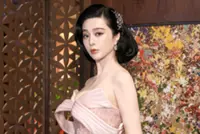 Fan Bingbing called “warm-hearted queen” after caring gestures at Bangkok brand event