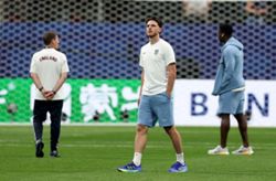 Soccer-Rice returns as England make three changes for DR Congo clash