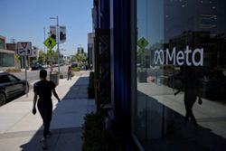 Meta names Alex Schultz first chief data officer
