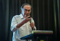 Johor polls: Don't listen to anti-Chinese rhetoric, Anwar urges youths