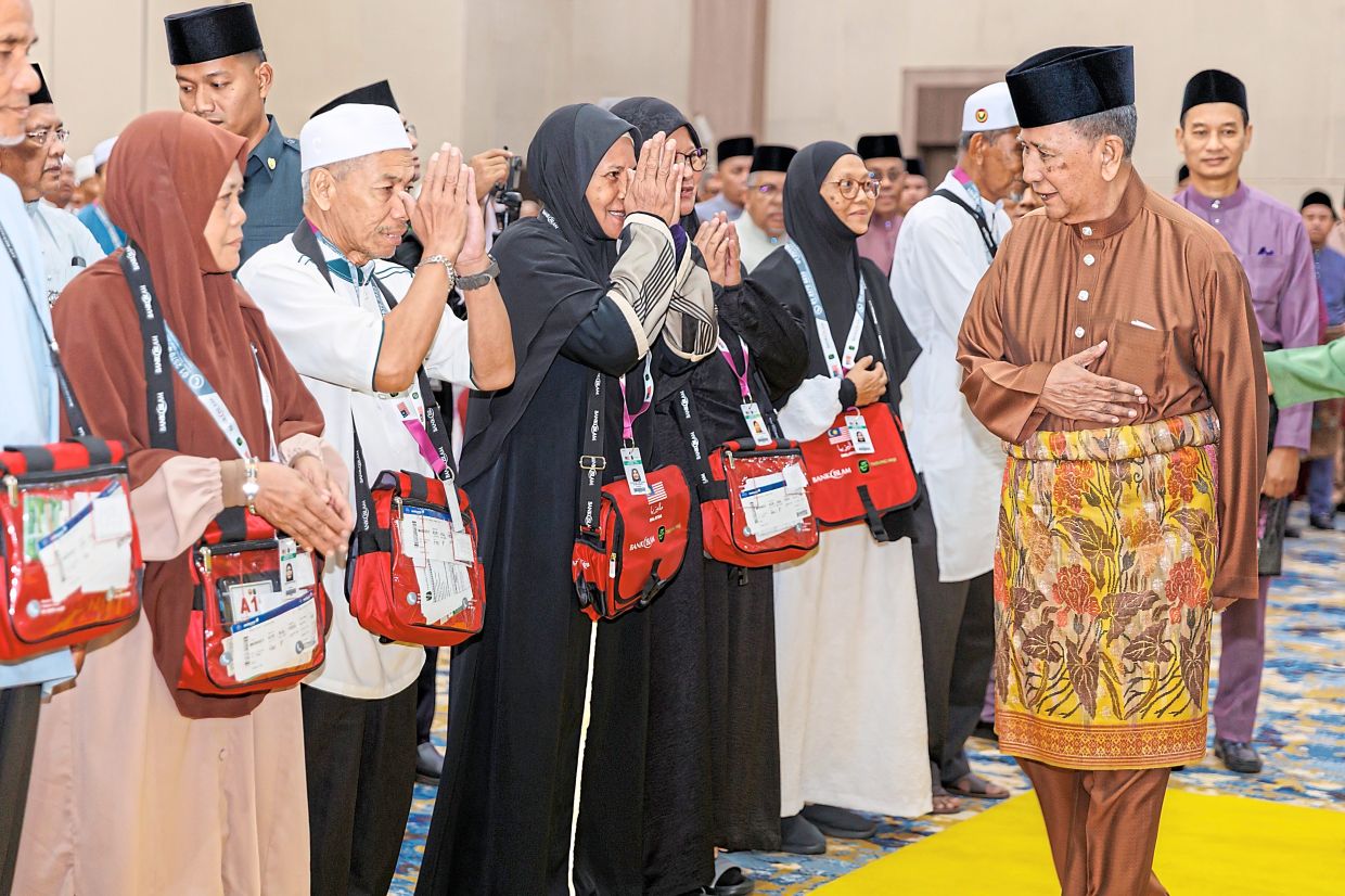His Royal Highness sending off the Sixth Battalion of the Royal Malay Regiment as they embark on the Sektor Sandakan Siri 1/2026 operation in February.