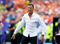 Soccer-Renard's short stint as Tunisia coach ends after World Cup group-stage exit