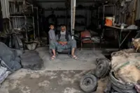 Afghan car trade screeches to a halt due to regional conflicts