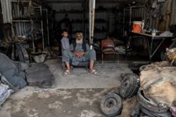 Afghan car trade screeches to a halt due to regional conflicts