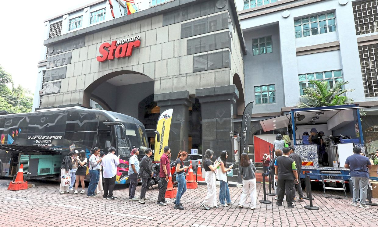 SEED 2026 attendees queueing outside Menara Star for one of the food and beverage offerings.