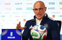 Soccer-De la Fuente seeks Nations League reminder ahead of Portugal clash