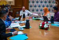 PM wants Felda to expedite second-generation housing, land ownership issues