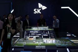SK Hynix launches $28 billion US listing, draws $7 billion in investor interest
