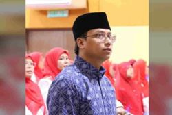 'I'm still Umno member': Puad Zarkarshi's son disappointed at being labelled 'spy'
