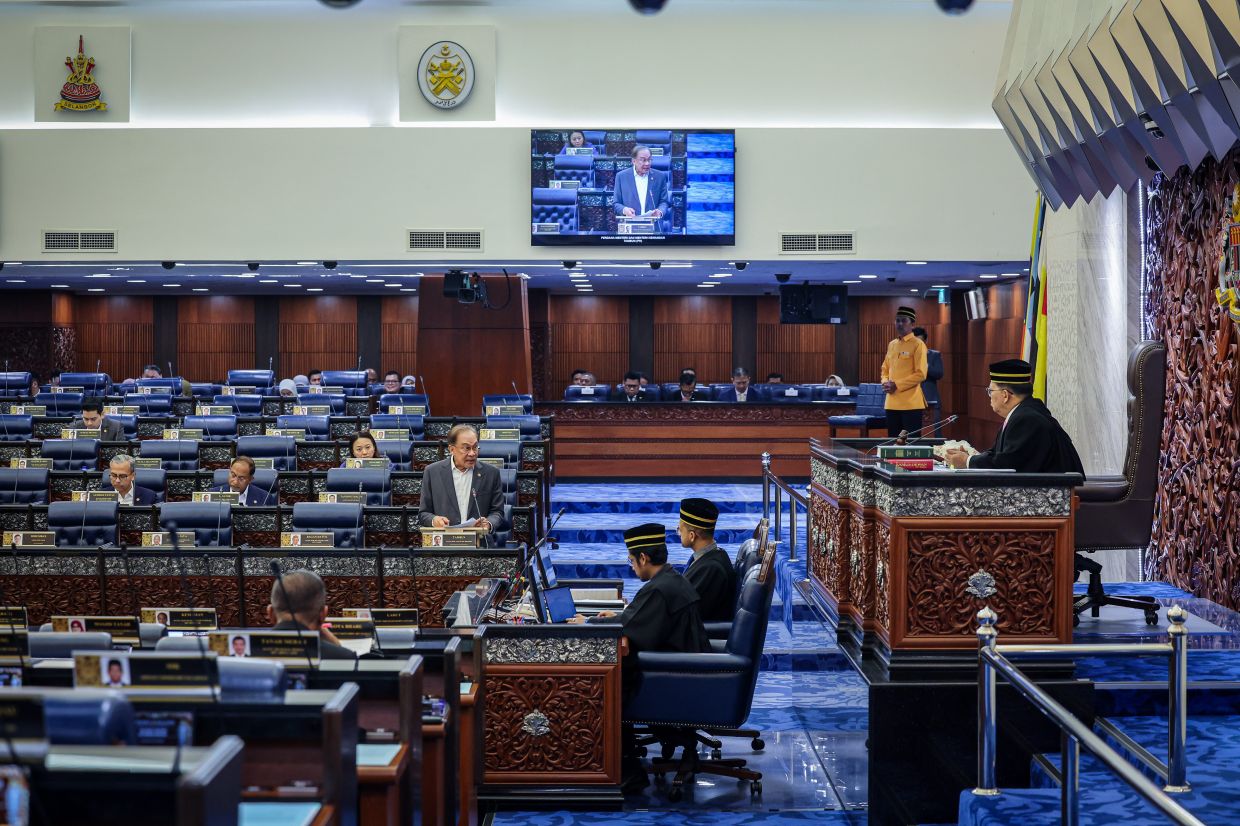 Complaints against journalists referred to media council first, says Anwar
