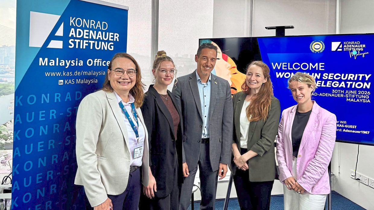 From left: Russman, Embassy of New Zealand in Germany policy advisor Hanna Gers, Nordsiek, political scientist, author and international peer platform Philia co-founder Nicole Bogott and European Parliament research administrator Julia Huntemann at the event. Photos: Natalie Russmann