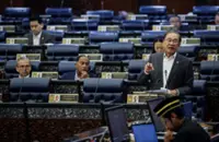Anwar says no plans to contact S'pore PM over M'sian voters working across Causeway