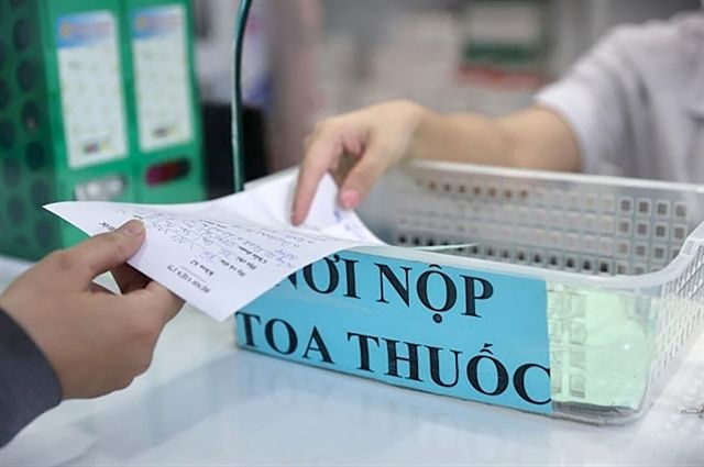HCM City fines pharmacies for selling prescription drugs without doctors' orders amid resistance concerns