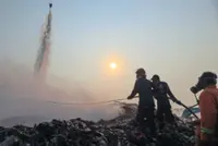Tangerang landfill blaze crosses week-long threshold