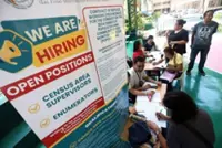 Jobless Filipinos rise to 2.5 million in May