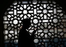 Selangor Sultan withholds consent for Friday prayers at shopping malls for now, says State Religious Council