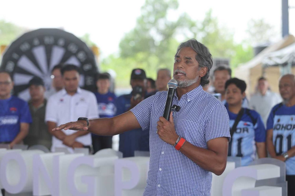 Johor polls: Khairy hits out at Pakatan's 'fear tactics', says BN not ...