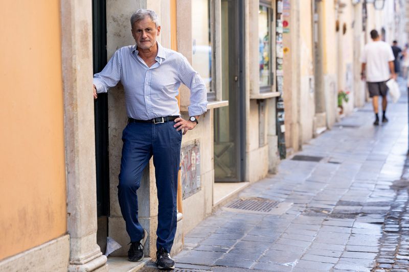 Far-right ex-mayor of Rome emerges as unlikely prison campaigner