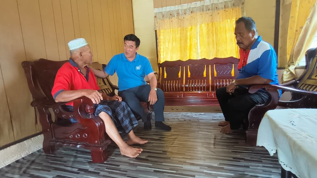 Johor polls: Barisan's Bekok candidate favours direct outreach over office meetings