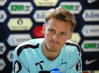 Soccer-Odegaard relishes Arsenal reunion as Norway eye England upset at World Cup