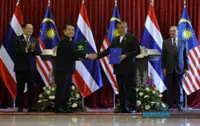 Multi-ministry focus will help M'sia and Thailand hit US$30bil trade target next year, says Anwar