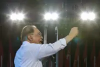 Johor polls: Anwar vows to improve healthcare facilities, water supply in Rengit