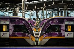 Australia rail services resuming after Telstra outage